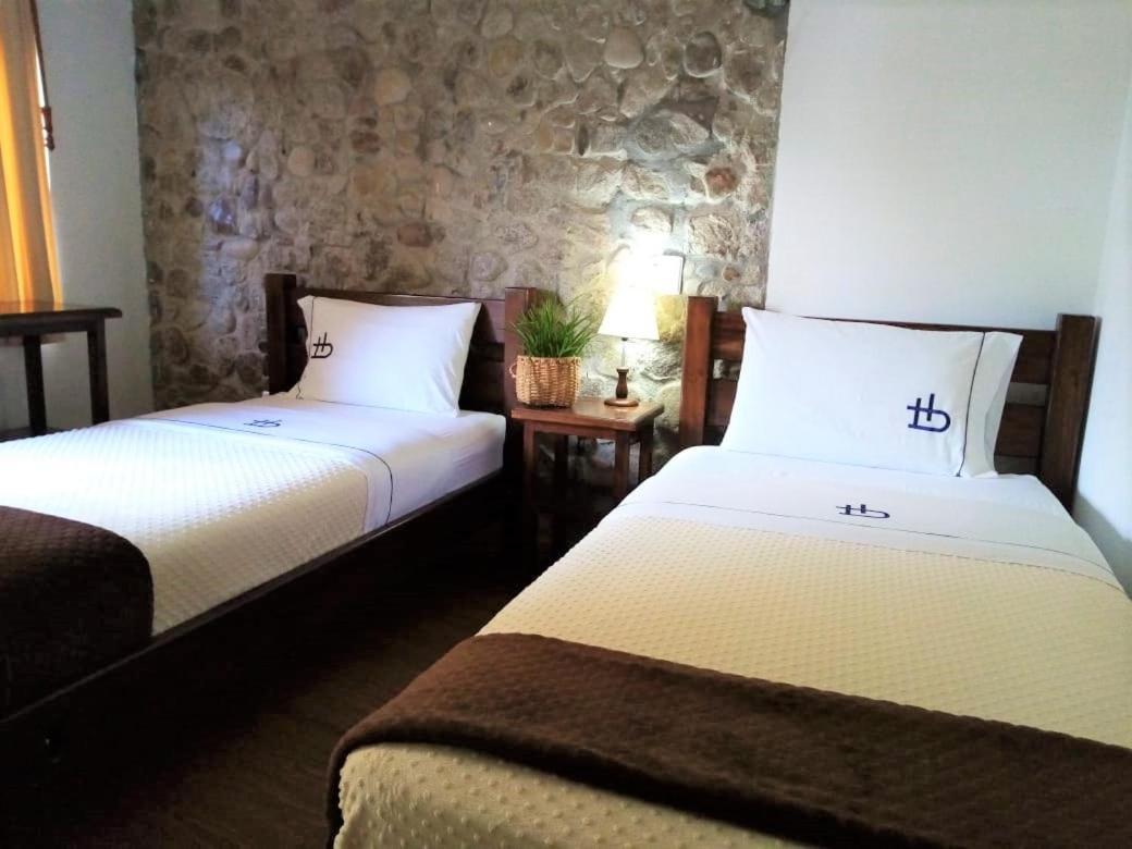 Ecohotel Bordones Isnos Ngoại thất bức ảnh